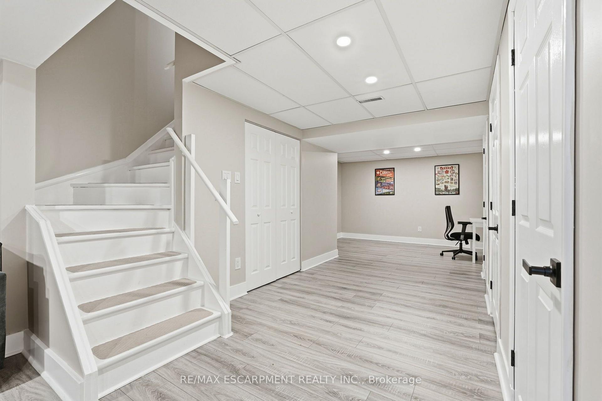 Photo 39 of 10 Acacia Street, Hamilton, Stoney Creek Mountain — HOMEH