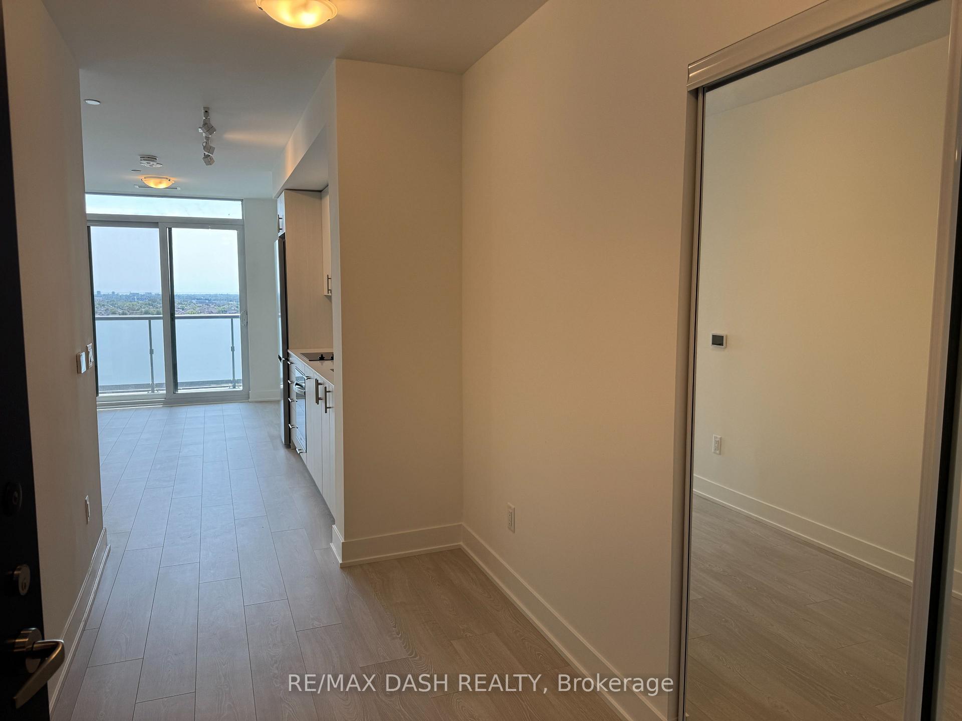 Photo 3 of Unit 922, 2545 Simcoe Street N, Oshawa, Windfields — HOMEH