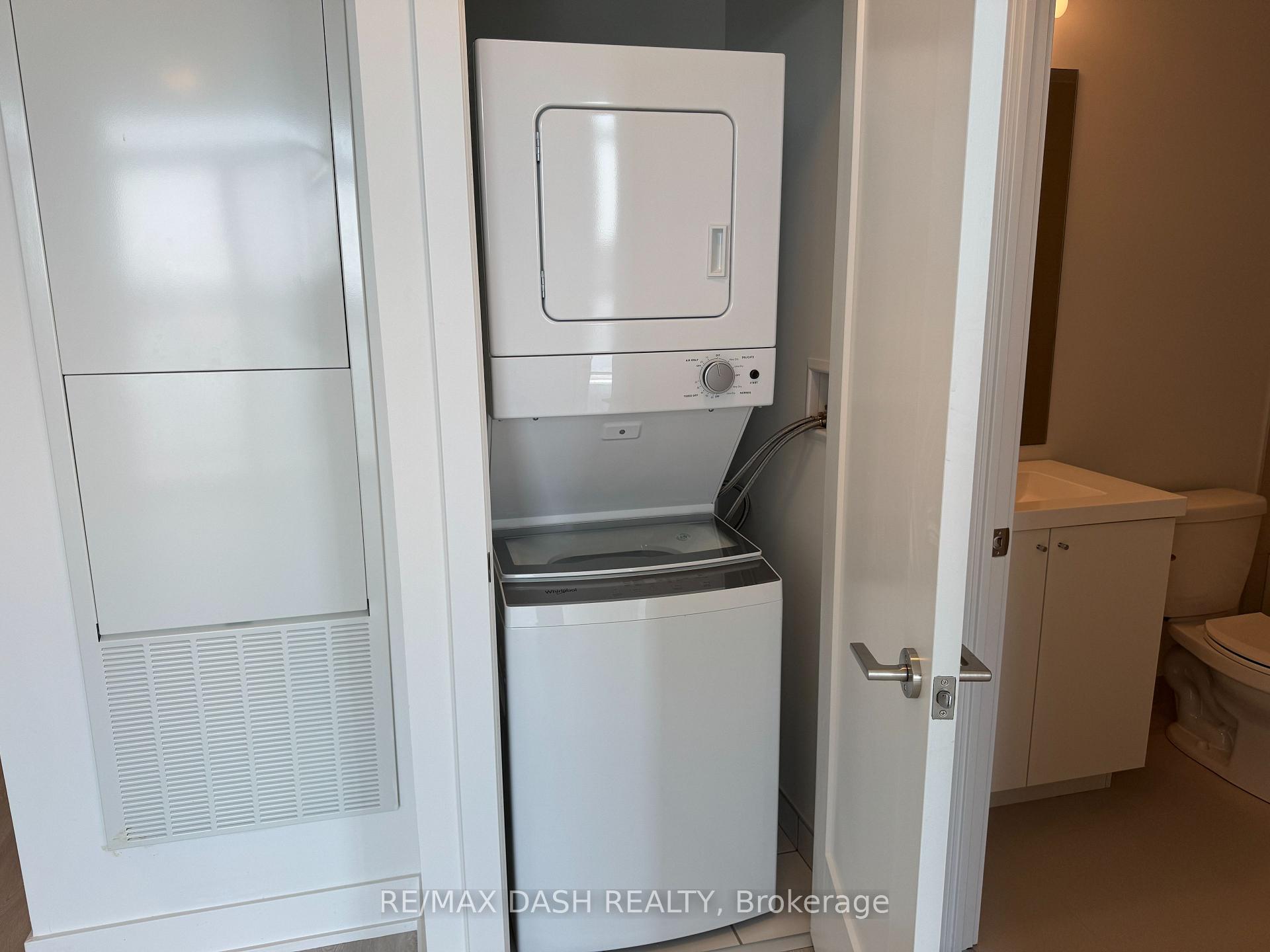Photo 9 of Unit 922, 2545 Simcoe Street N, Oshawa, Windfields — HOMEH