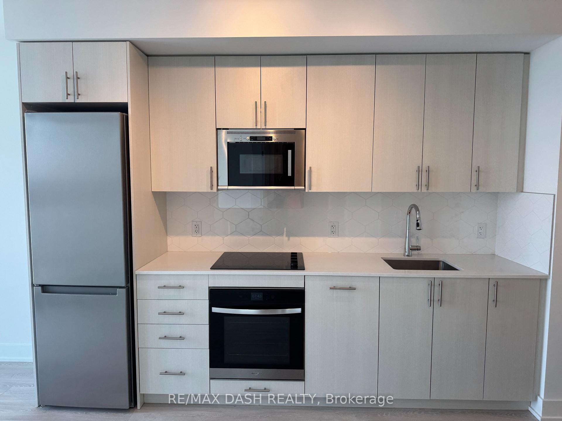 Photo 10 of Unit 922, 2545 Simcoe Street N, Oshawa, Windfields — HOMEH