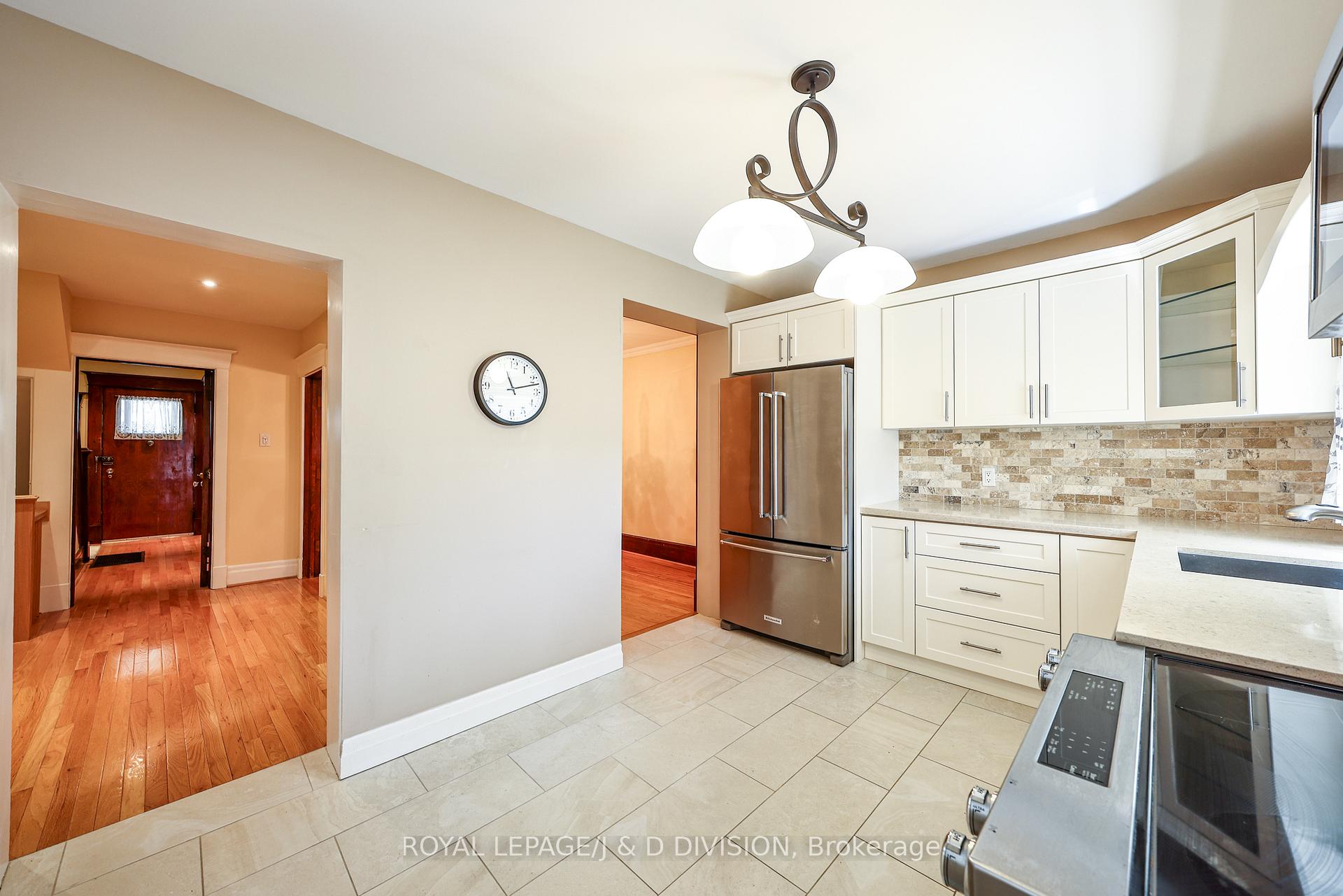 Photo 10 of 553 Runnymede Road, Toronto, Junction Area — HOMEH