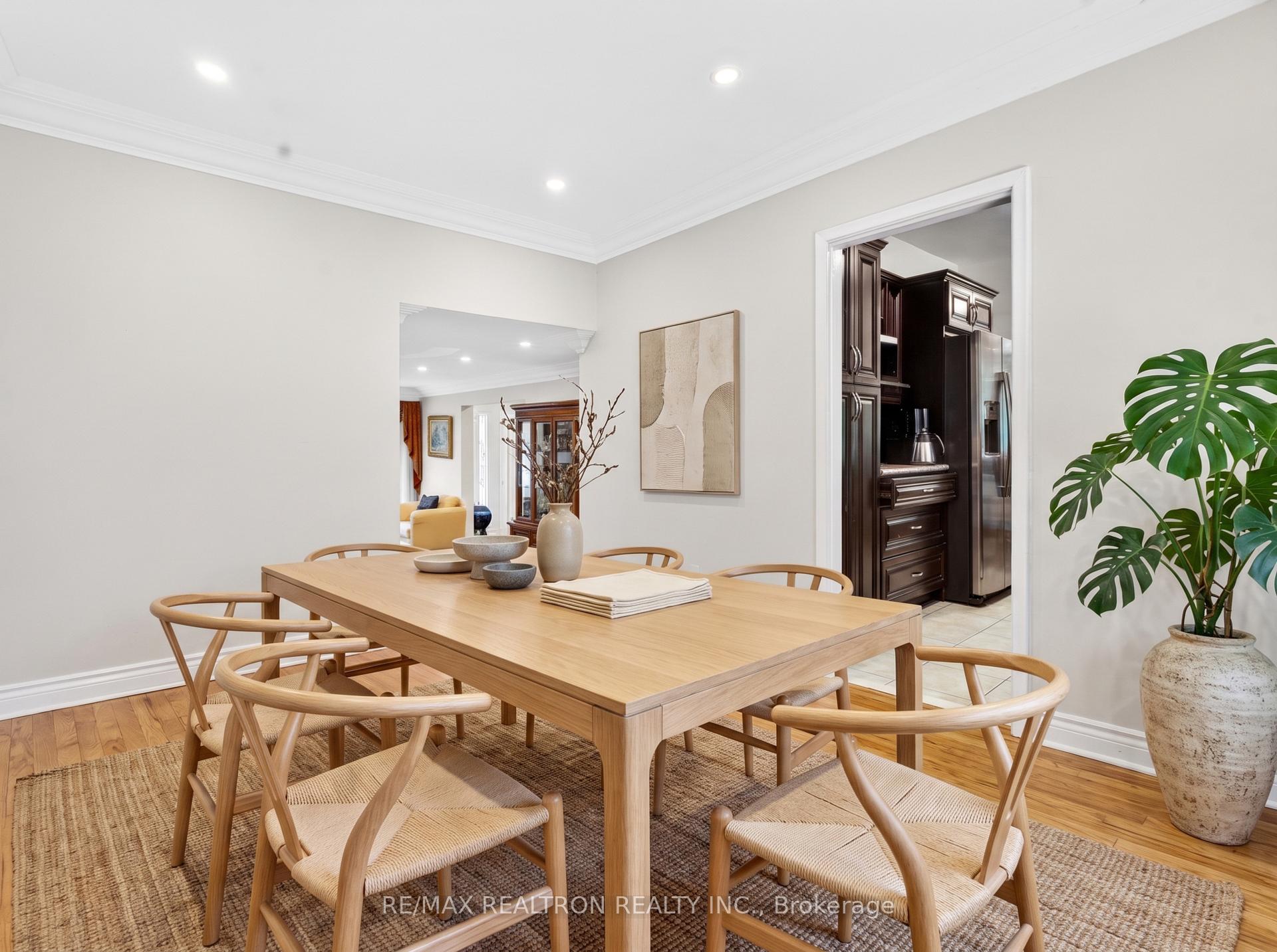 Photo 5 of 591 Cummer Avenue, North York, Bayview Woods-Steeles — HOMEH