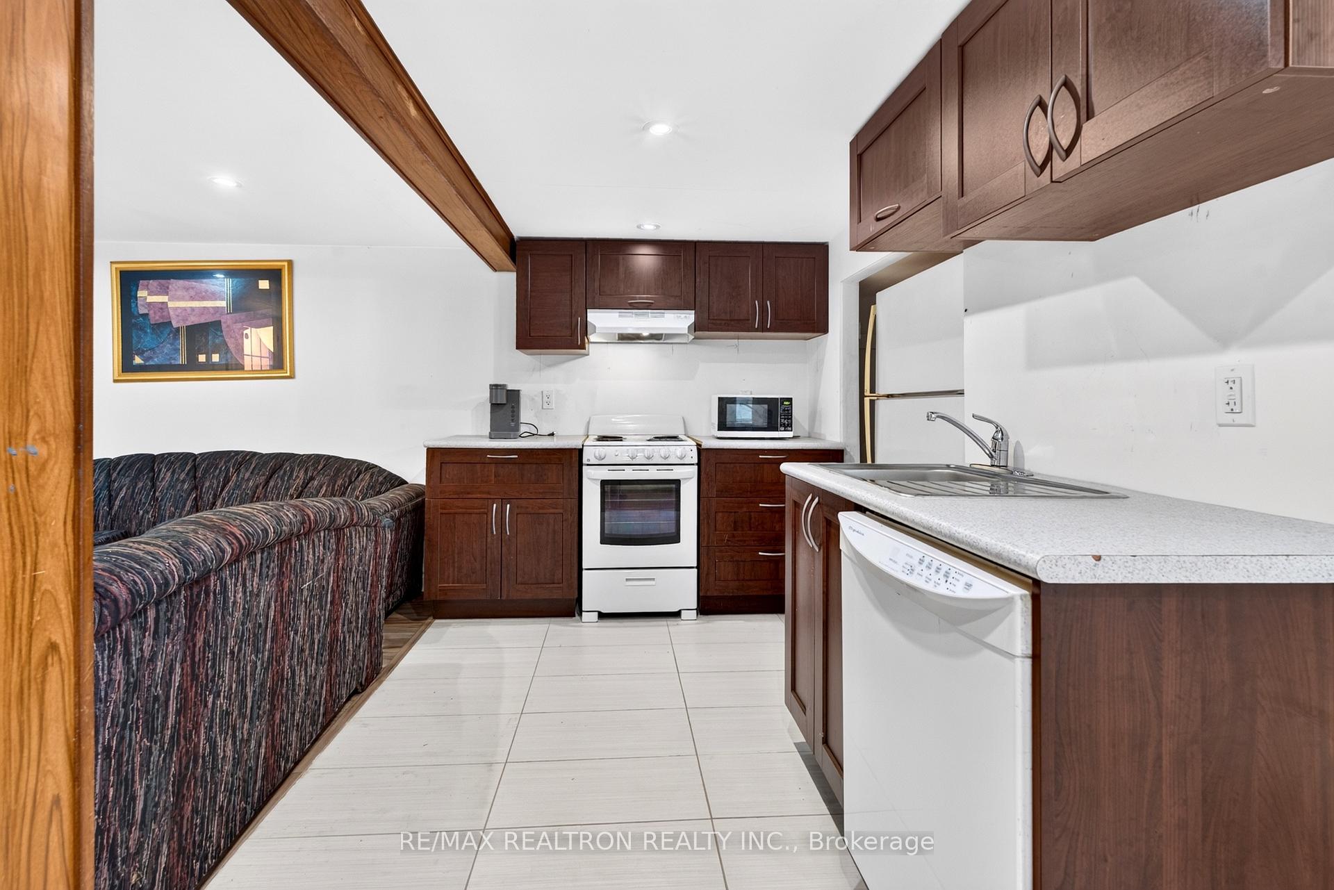 Photo 22 of 591 Cummer Avenue, North York, Bayview Woods-Steeles — HOMEH