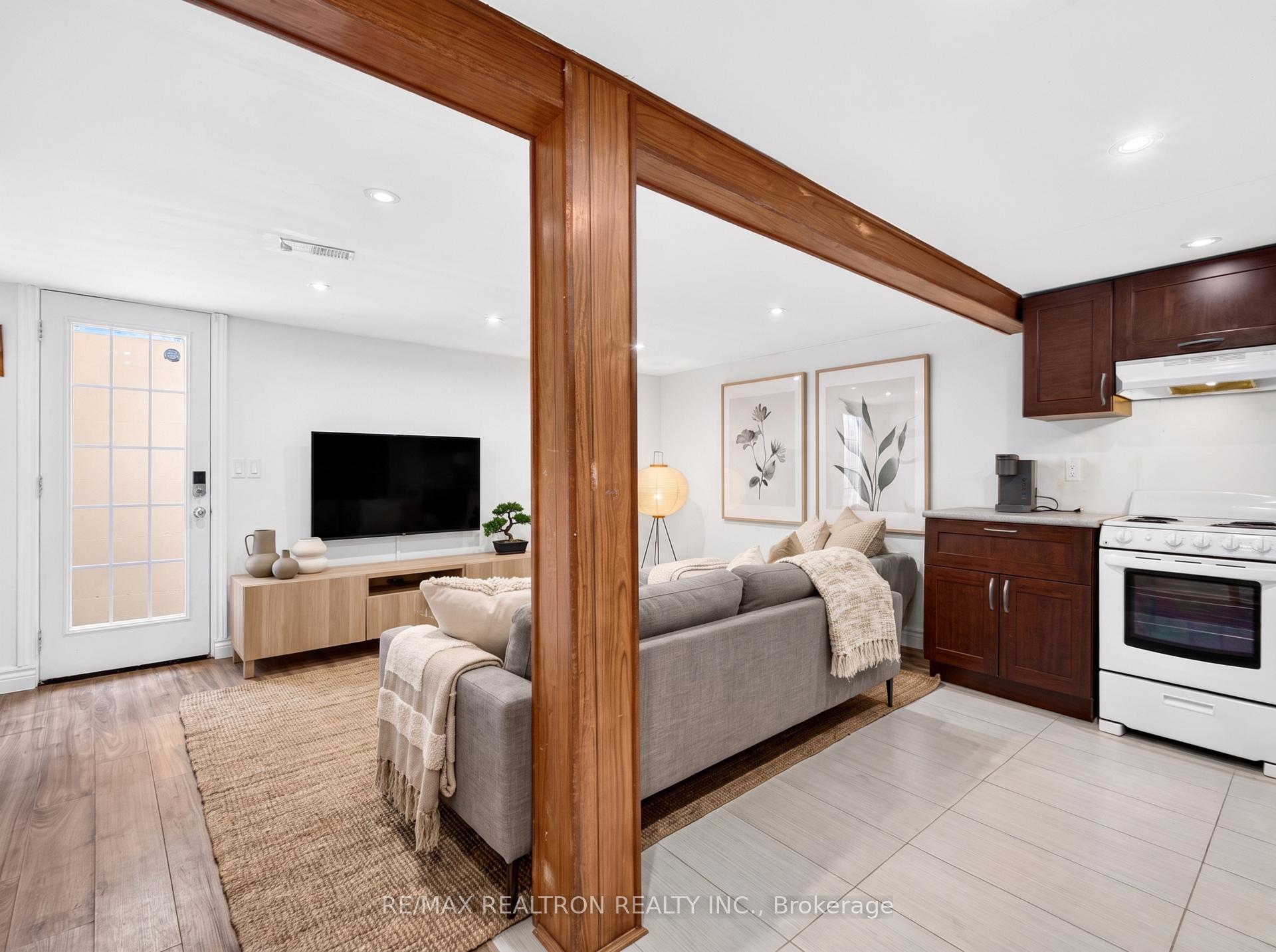 Photo 25 of 591 Cummer Avenue, North York, Bayview Woods-Steeles — HOMEH