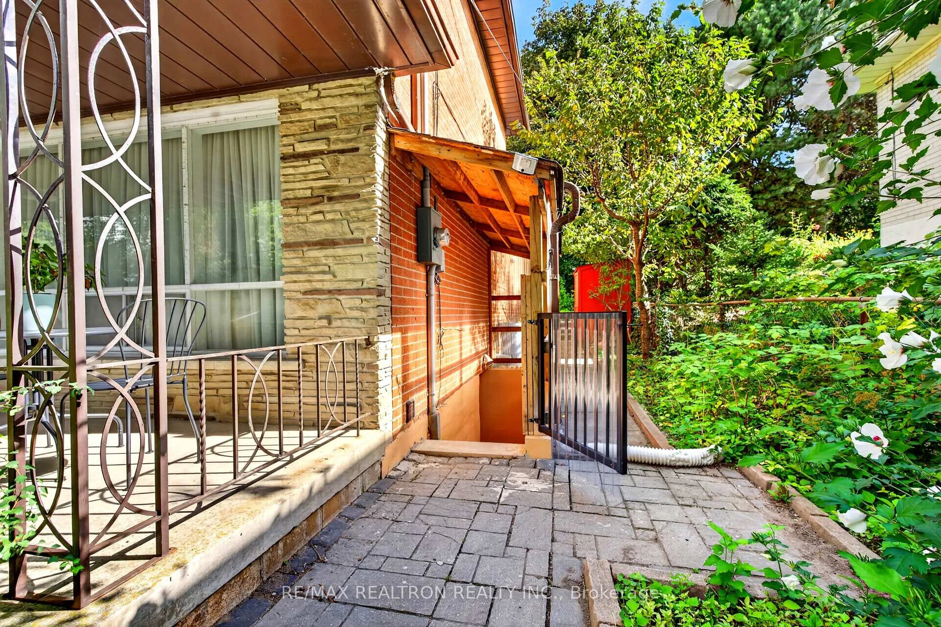 Photo 33 of 591 Cummer Avenue, North York, Bayview Woods-Steeles — HOMEH