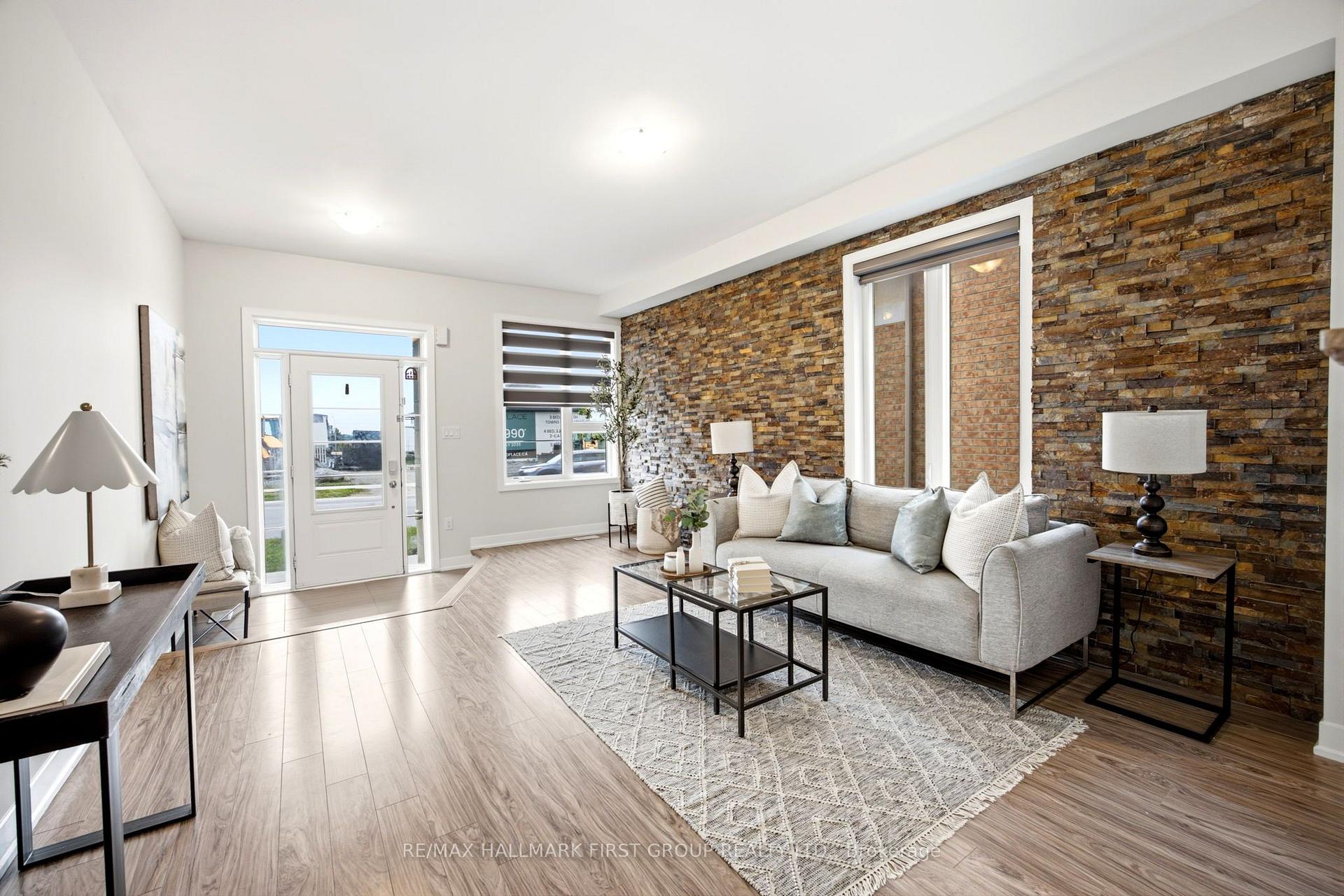 Photo 31 of 142 Vanier Street, Whitby, Pringle Creek — HOMEH