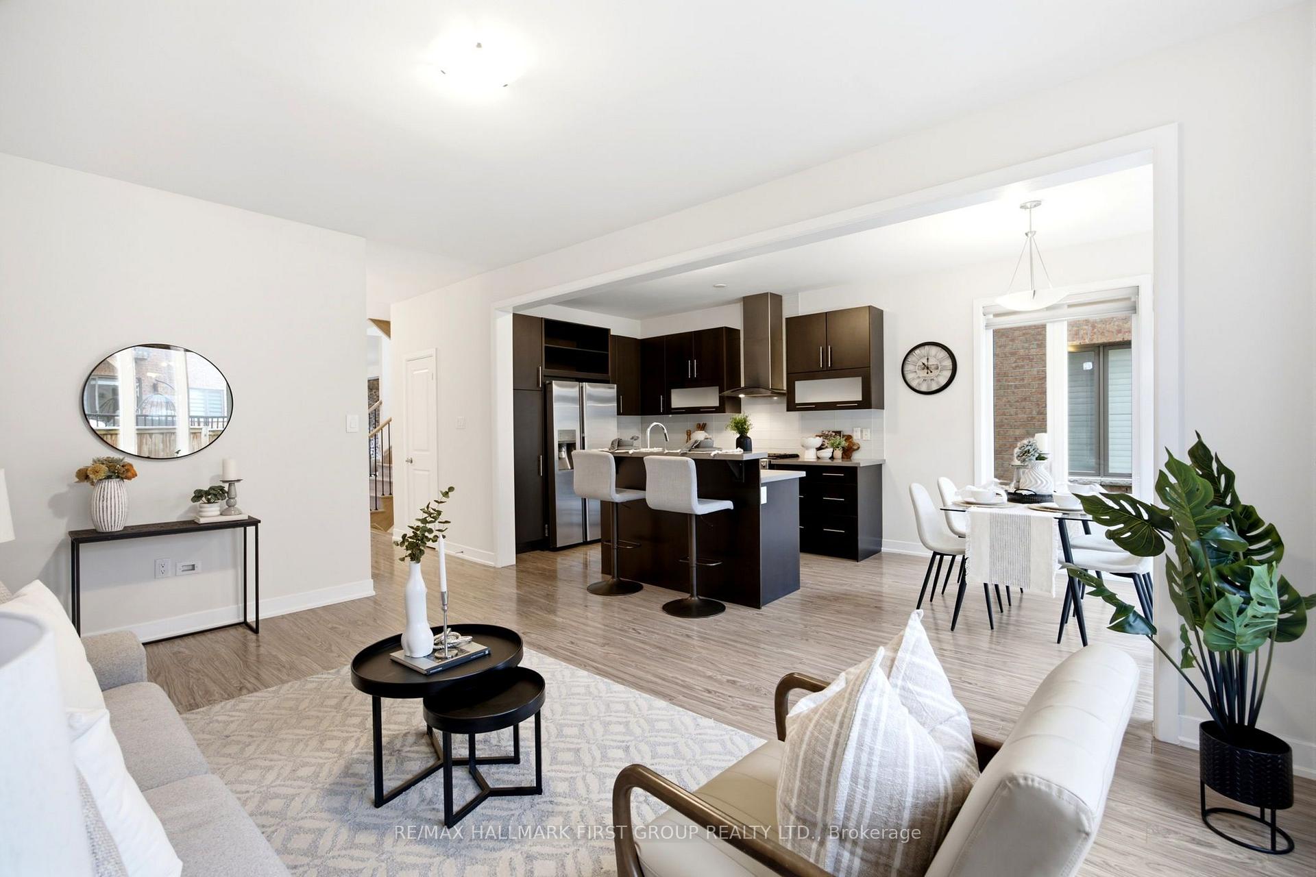 Photo 36 of 142 Vanier Street, Whitby, Pringle Creek — HOMEH