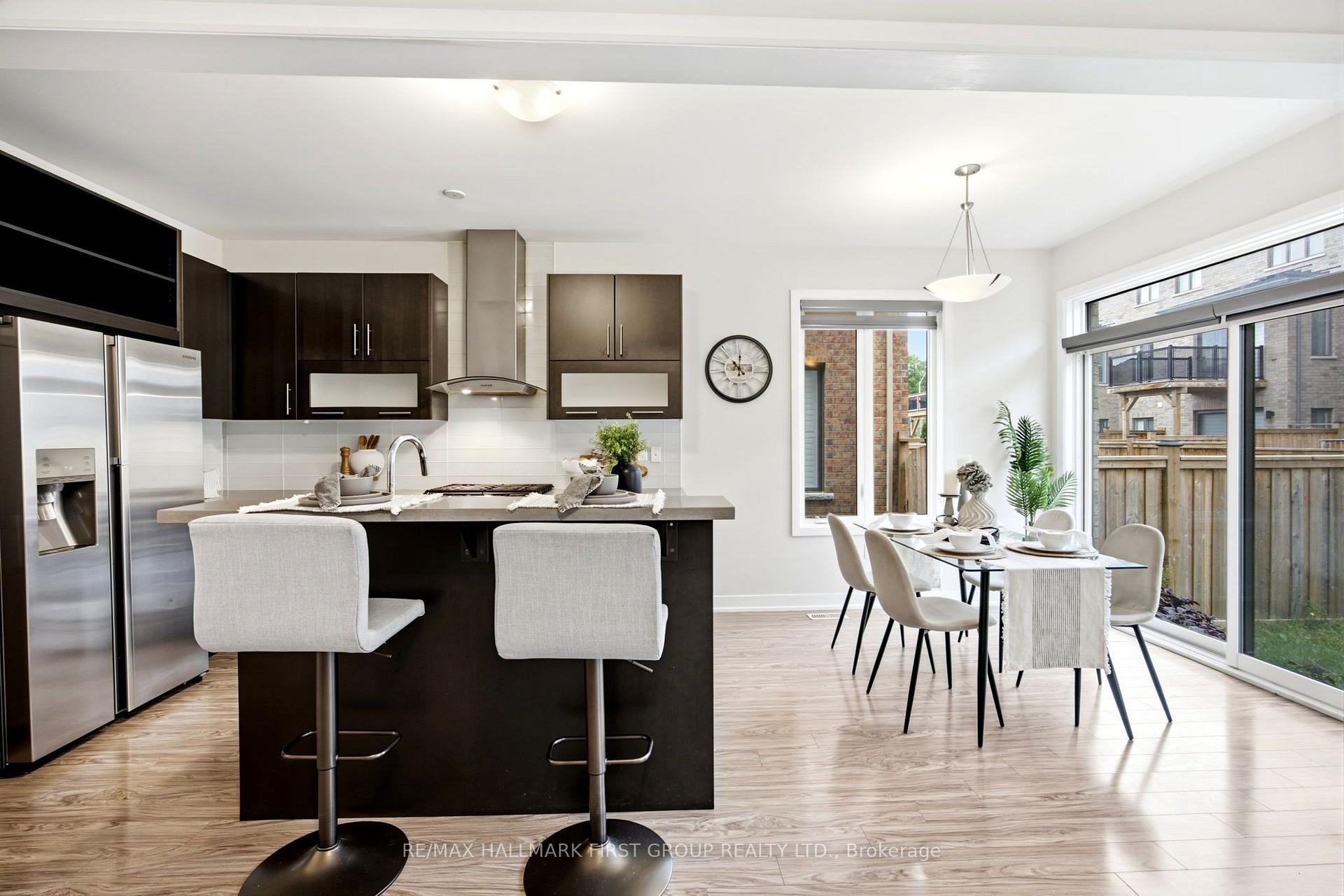Photo 37 of 142 Vanier Street, Whitby, Pringle Creek — HOMEH