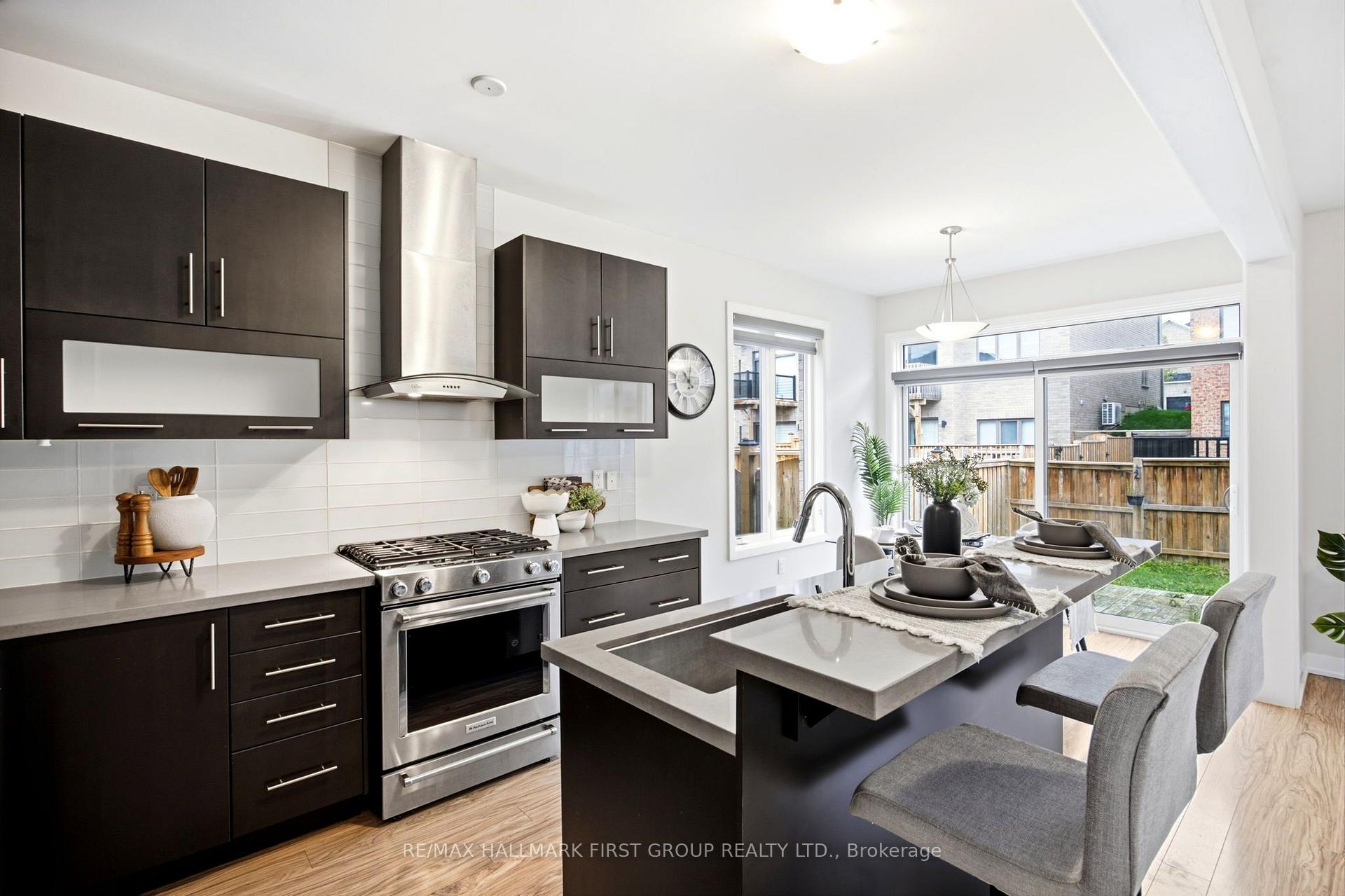 Photo 41 of 142 Vanier Street, Whitby, Pringle Creek — HOMEH