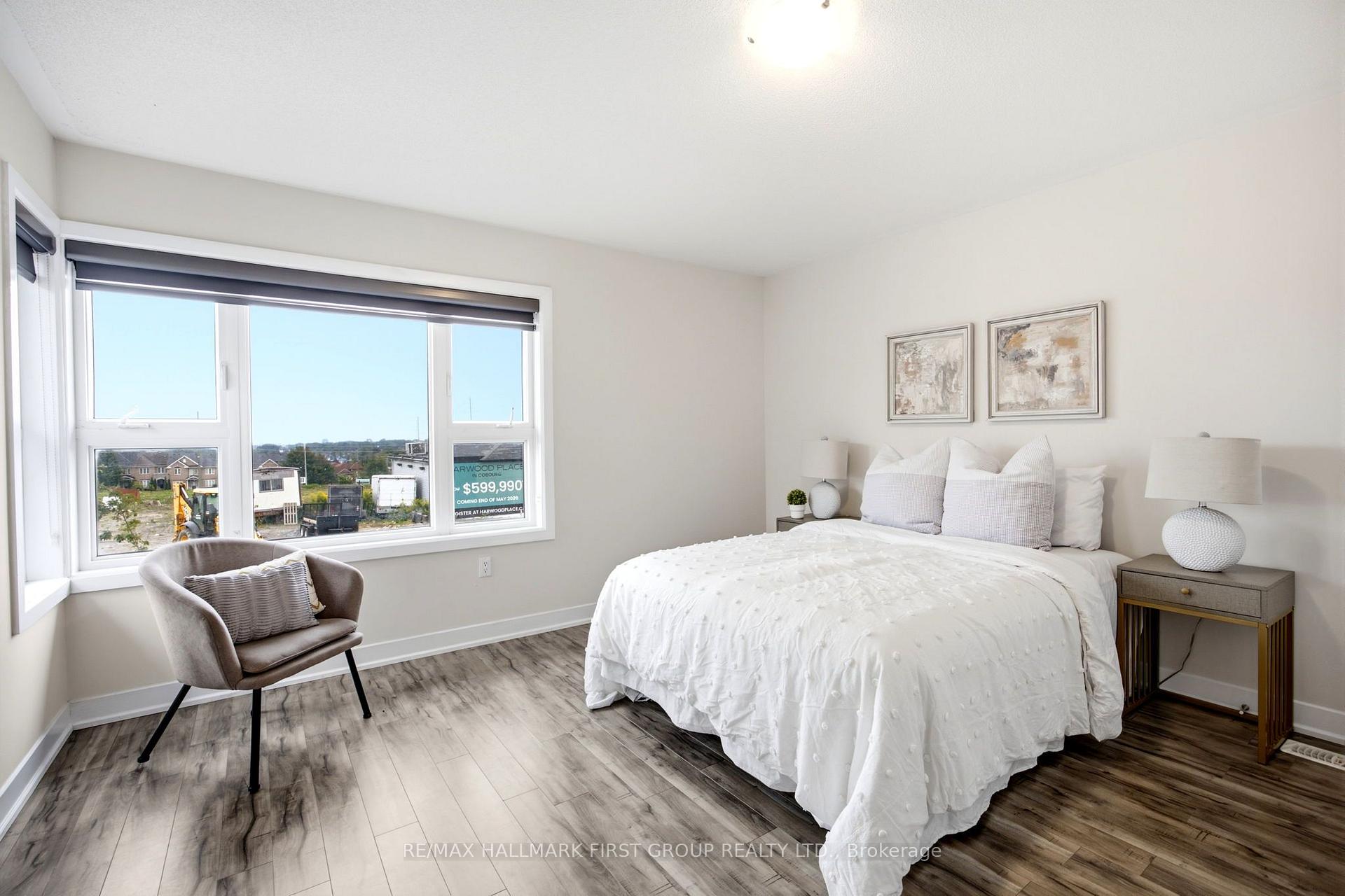 Photo 59 of 142 Vanier Street, Whitby, Pringle Creek — HOMEH