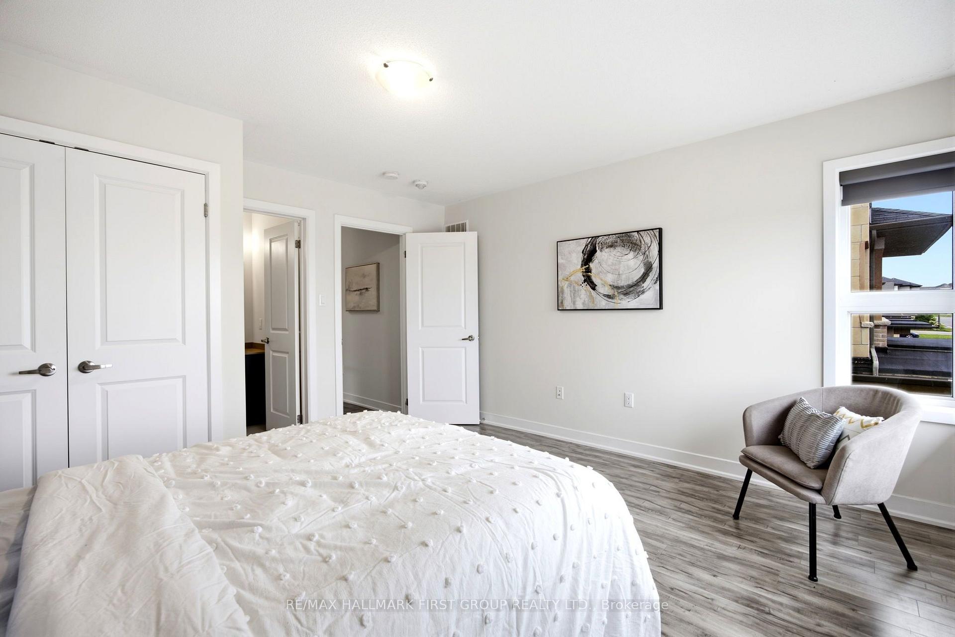 Photo 61 of 142 Vanier Street, Whitby, Pringle Creek — HOMEH