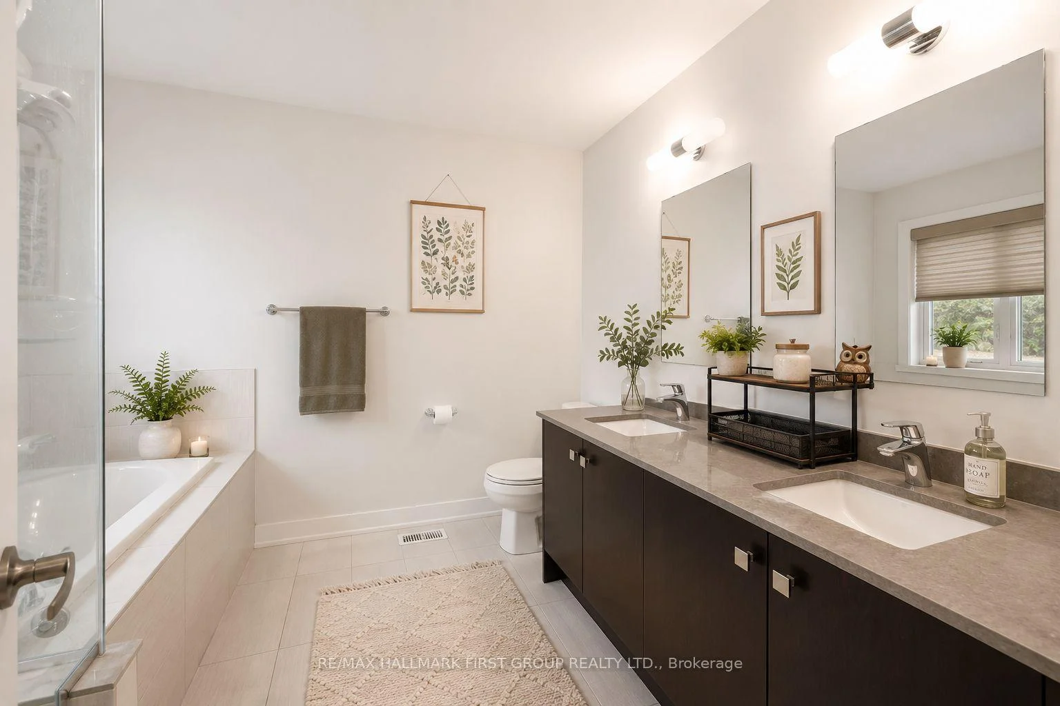 Photo 7 of 142 Vanier Street, Whitby, Pringle Creek — HOMEH