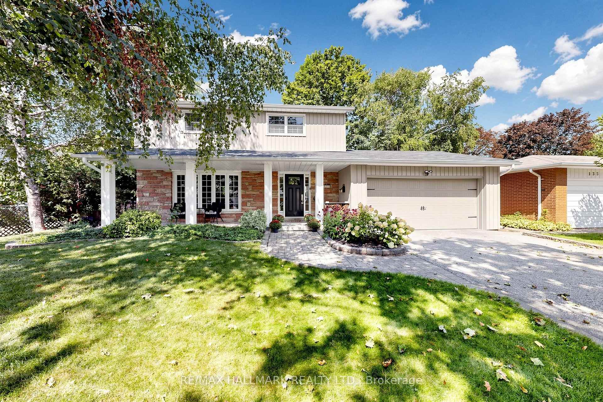 Photo 2 of 135 Senator Reesors Drive, Markham, Sherwood-Amberglen — HOMEH