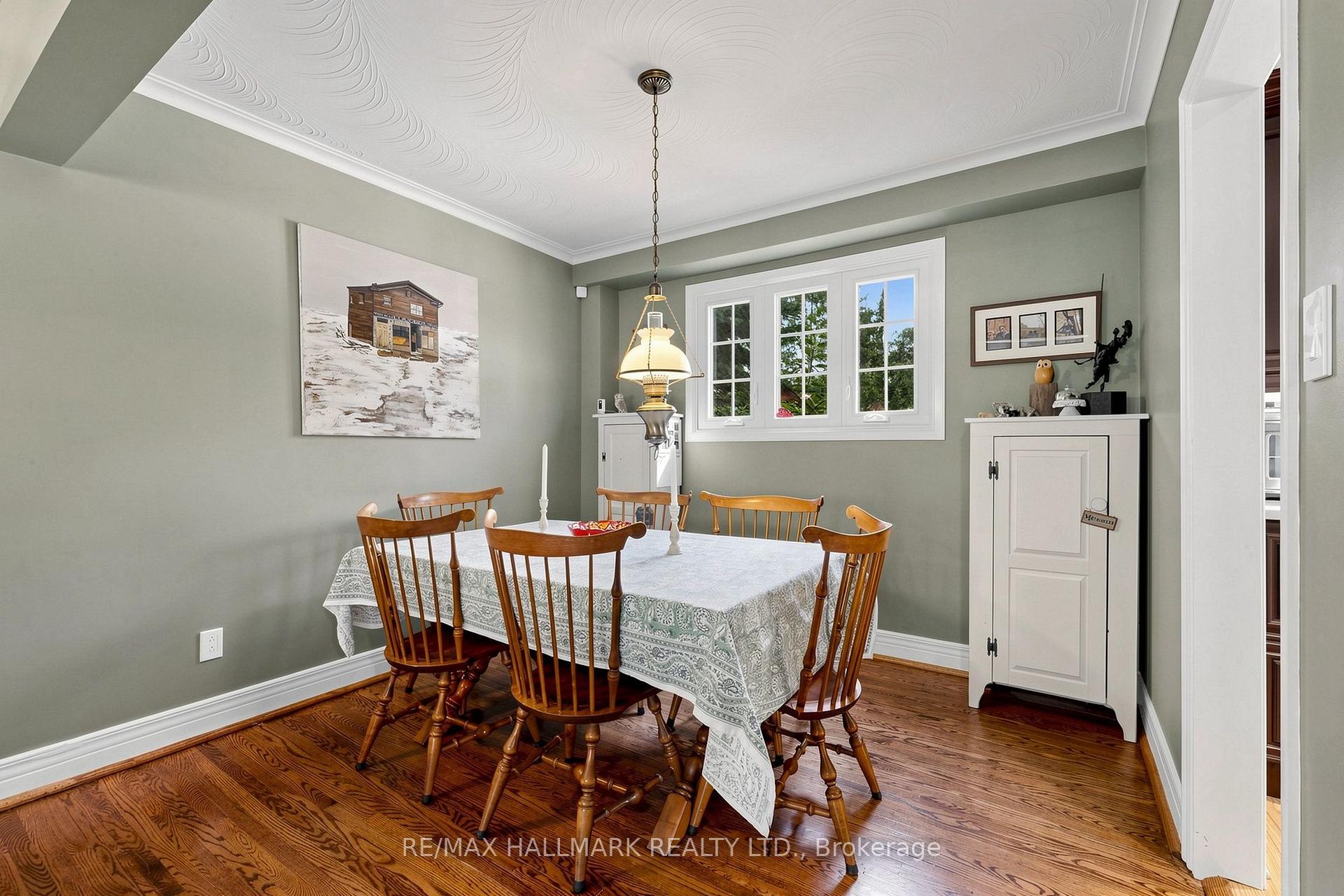 Photo 11 of 135 Senator Reesors Drive, Markham, Sherwood-Amberglen — HOMEH