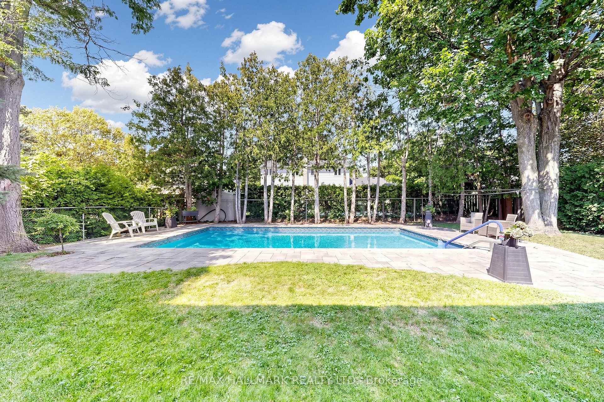 Photo 36 of 135 Senator Reesors Drive, Markham, Sherwood-Amberglen — HOMEH