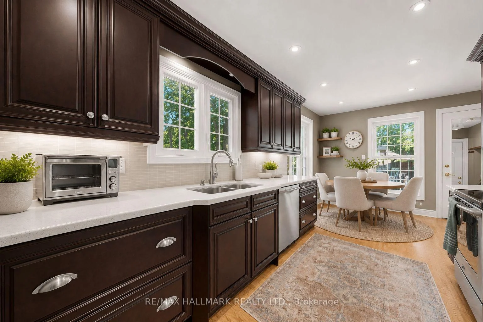 Photo 12 of 135 Senator Reesors Drive, Markham, Sherwood-Amberglen — HOMEH