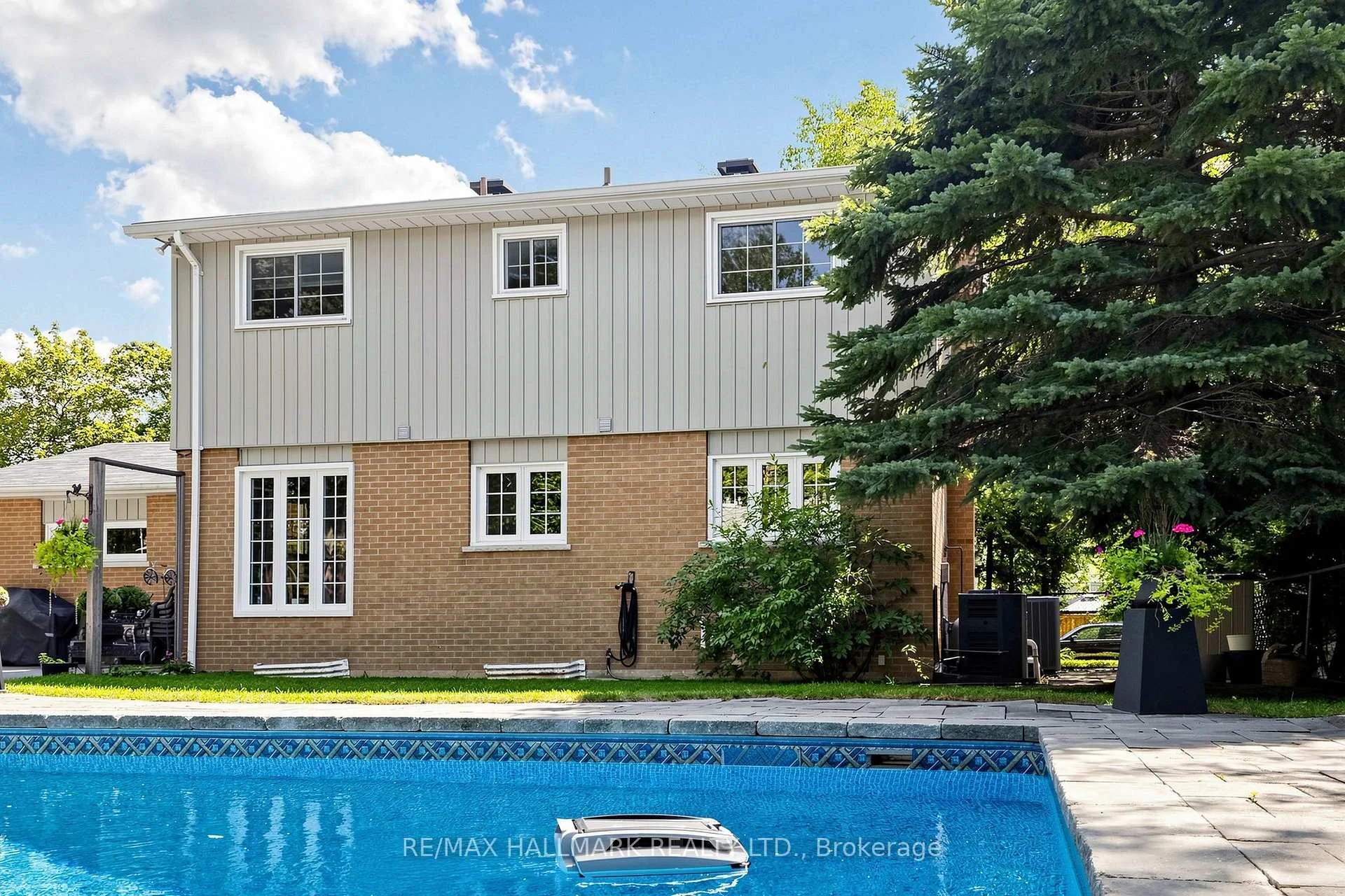 Photo 33 of 135 Senator Reesors Drive, Markham, Sherwood-Amberglen — HOMEH