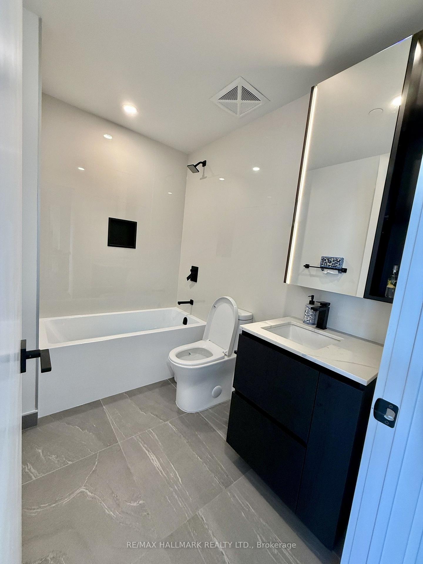 Photo 13 of Unit 607, 699 Sheppard Avenue E, North York, Bayview Village — HOMEH