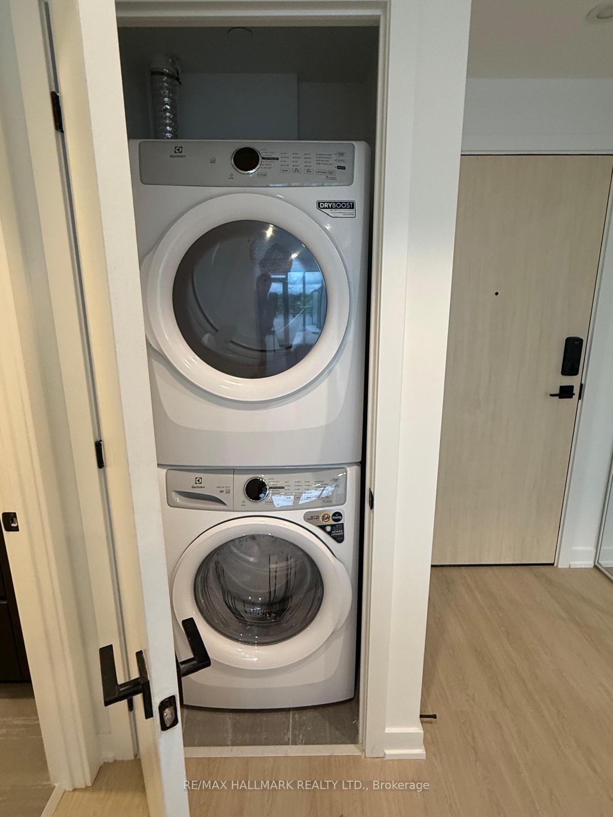 Photo 14 of Unit 607, 699 Sheppard Avenue E, North York, Bayview Village — HOMEH