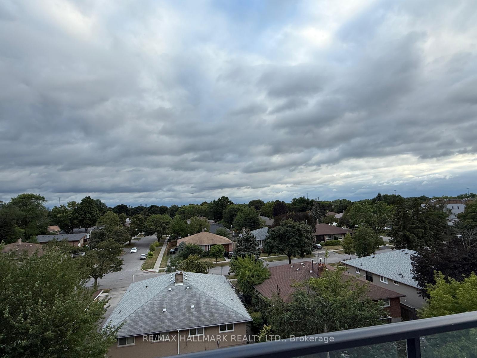 Photo 16 of Unit 607, 699 Sheppard Avenue E, North York, Bayview Village — HOMEH