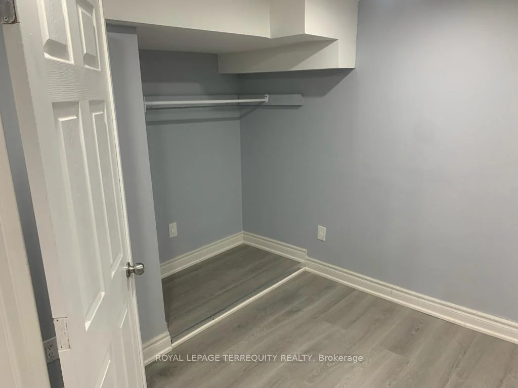 Photo 5 of 21 Judith Crescent, Brampton, Northgate — HOMEH