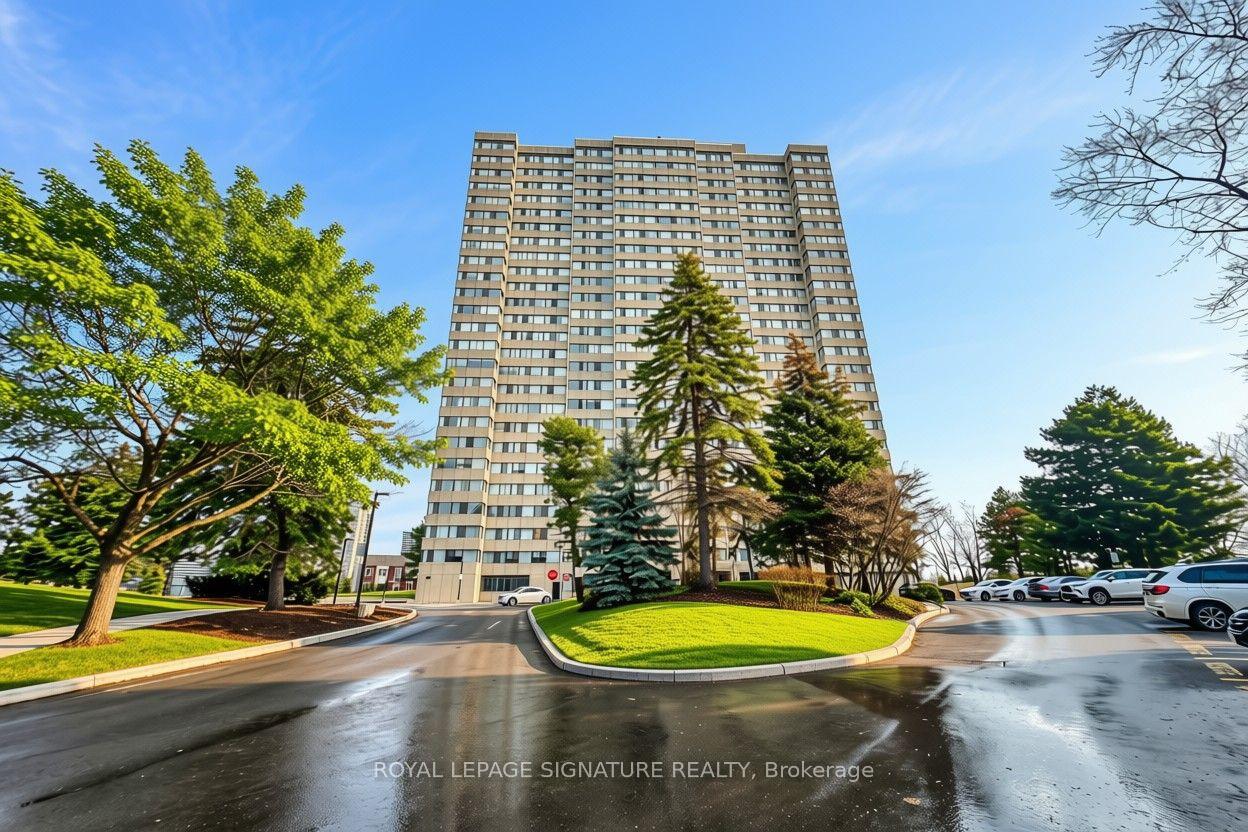 Photo of Unit 902, 133 Torresdale Avenue