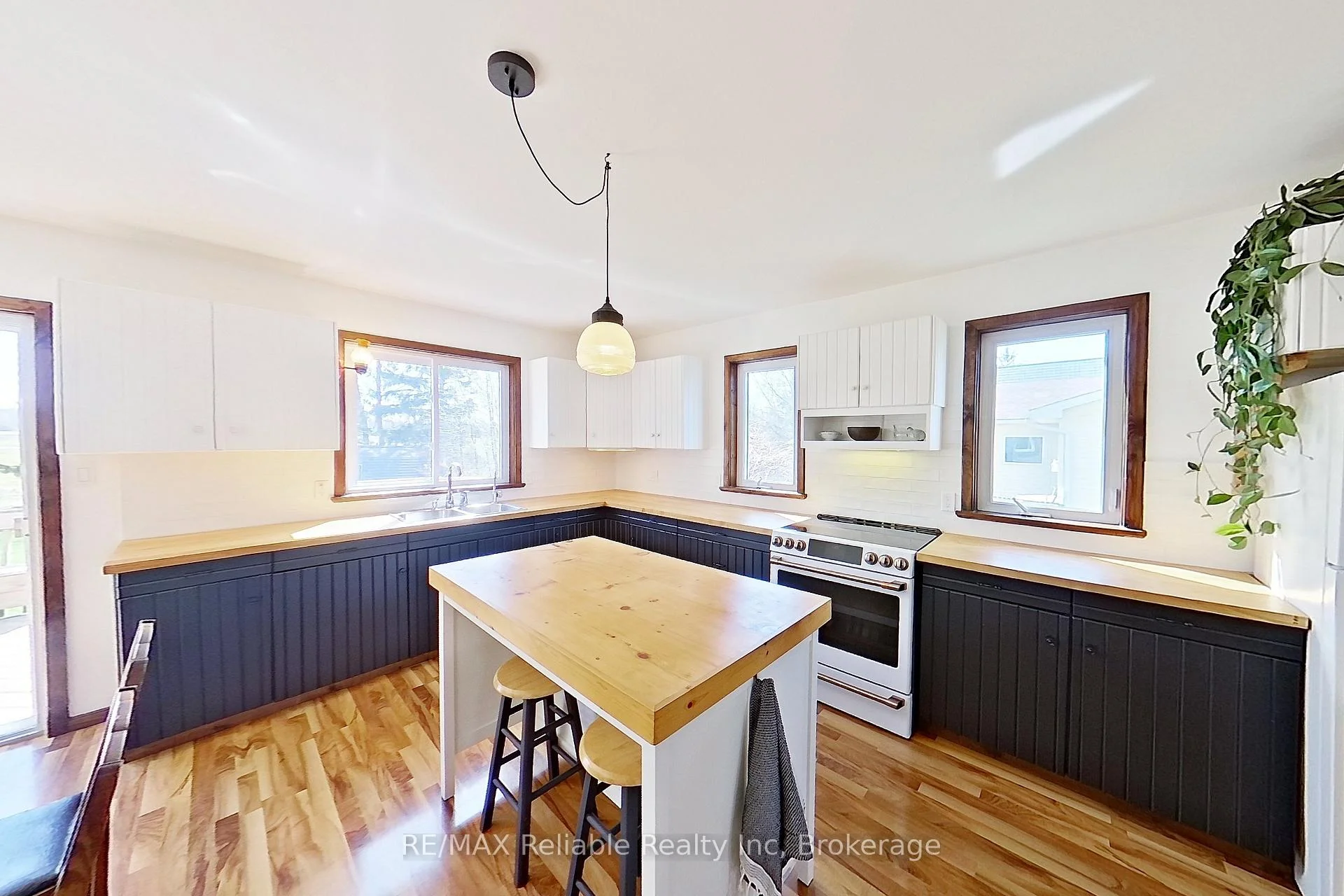 Photo 22 of 77504 Melena Drive, Bluewater, Bayfield — HOMEH