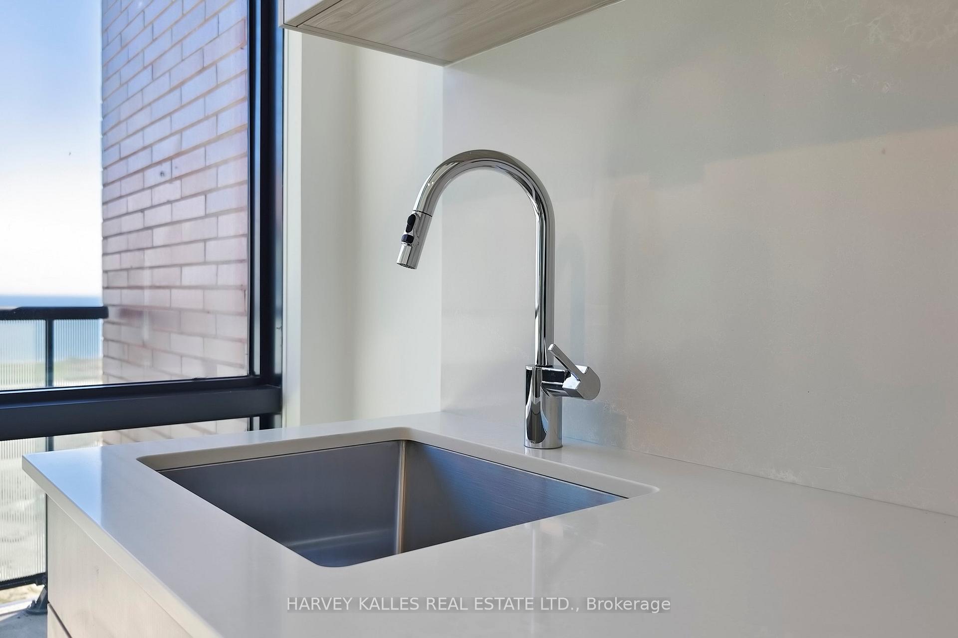 Photo 15 of Unit 901, 251 Masonry Way, Mississauga, Port Credit — HOMEH