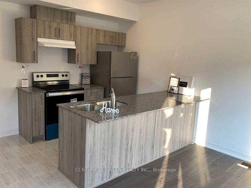 Photo 9 of 135 Turnberry Lane, Barrie, Painswick South — HOMEH