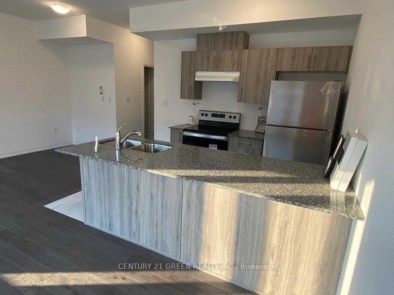 Photo 10 of 135 Turnberry Lane, Barrie, Painswick South — HOMEH