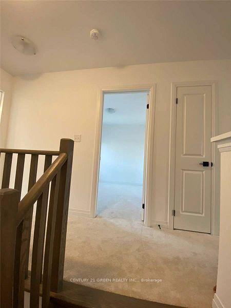 Photo 15 of 135 Turnberry Lane, Barrie, Painswick South — HOMEH