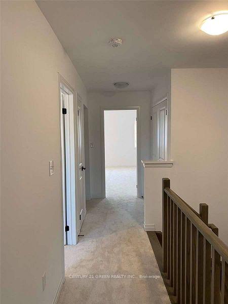 Photo 16 of 135 Turnberry Lane, Barrie, Painswick South — HOMEH