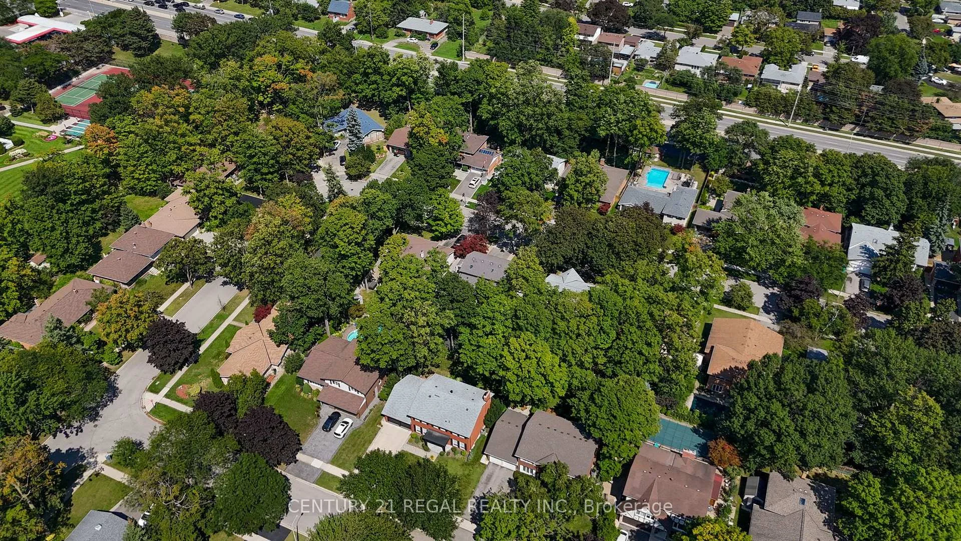 Photo 8 of 3308 Grassfire Crescent, Mississauga, Applewood — HOMEH