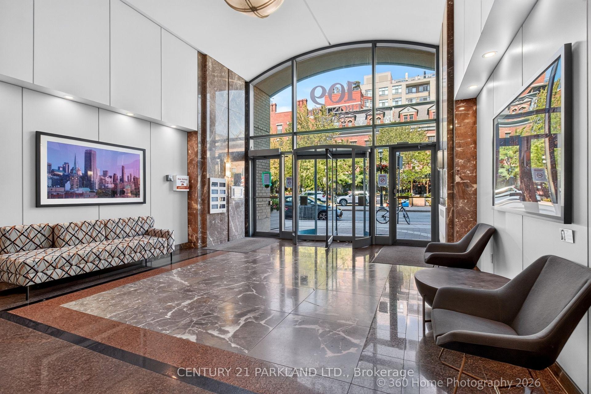 Photo 3 of Unit 609, 109 Front Street E, Toronto, Moss Park — HOMEH