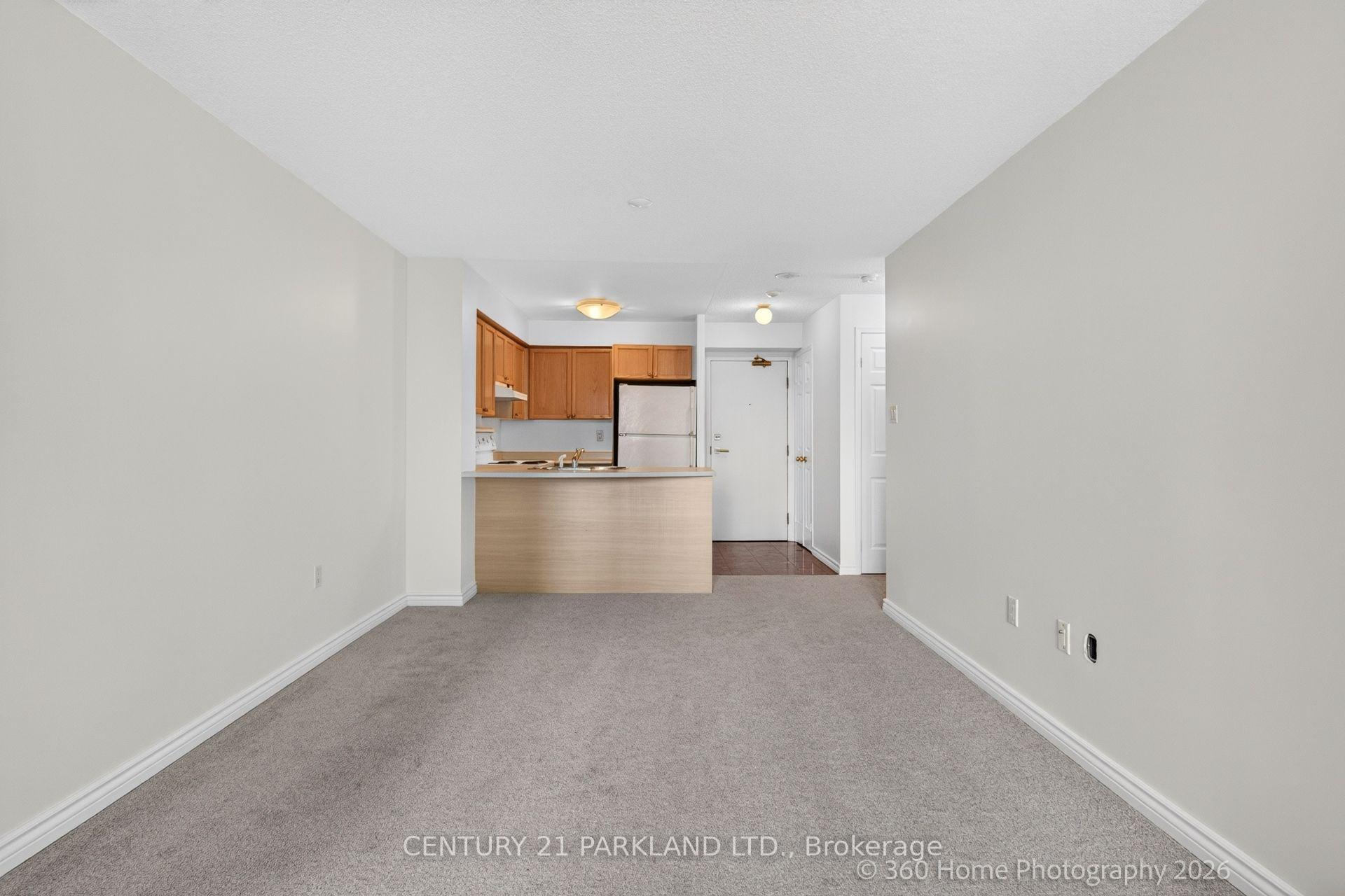 Photo 9 of Unit 609, 109 Front Street E, Toronto, Moss Park — HOMEH