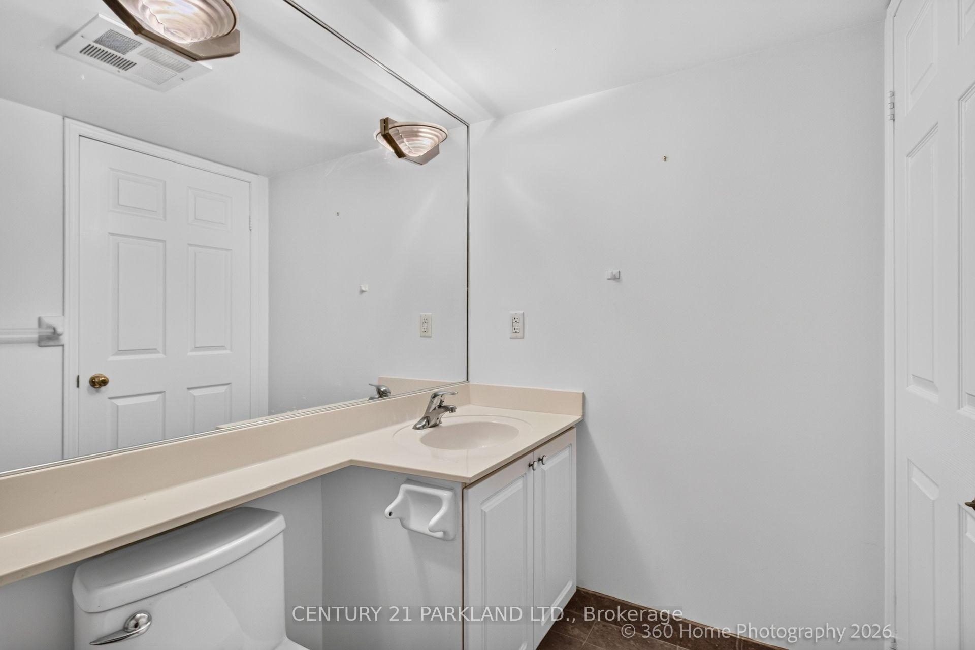 Photo 19 of Unit 609, 109 Front Street E, Toronto, Moss Park — HOMEH