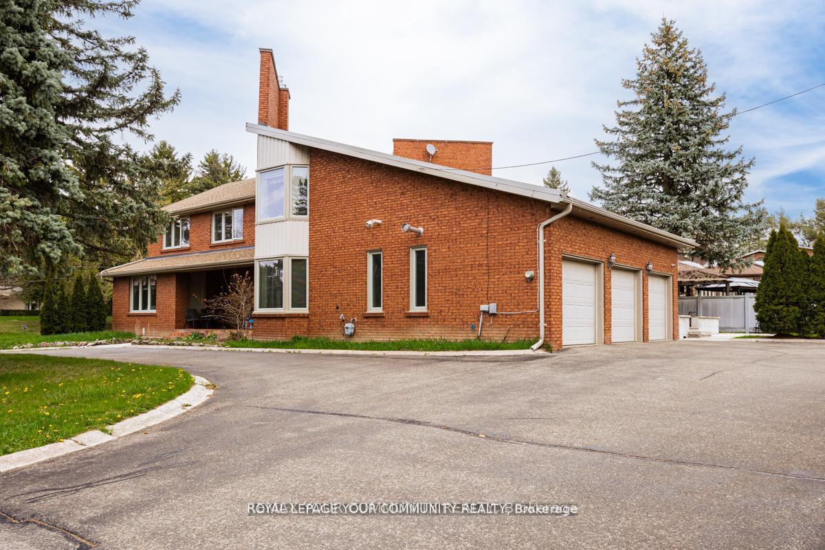 Photo 6 of 117 Hayhoe Avenue, Vaughan, East Woodbridge — HOMEH