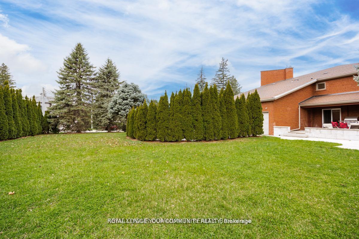 Photo 10 of 117 Hayhoe Avenue, Vaughan, East Woodbridge — HOMEH