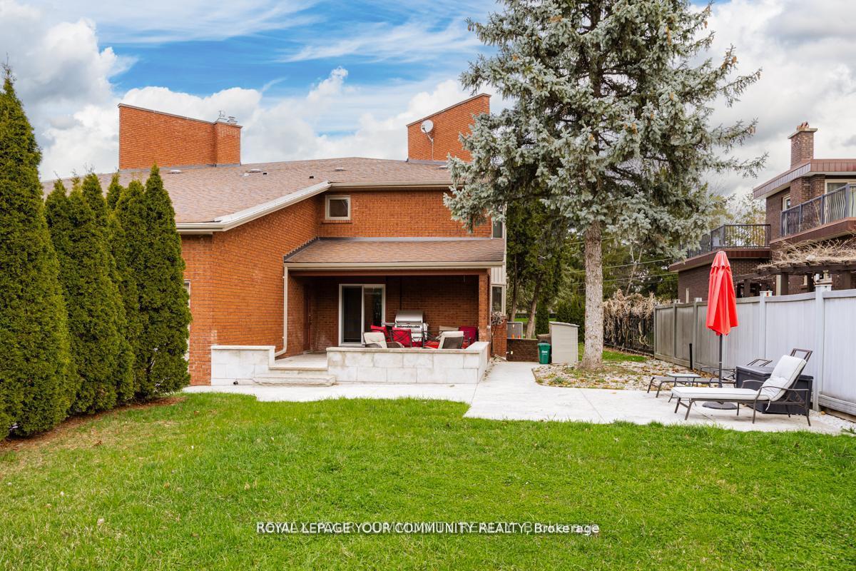 Photo 11 of 117 Hayhoe Avenue, Vaughan, East Woodbridge — HOMEH