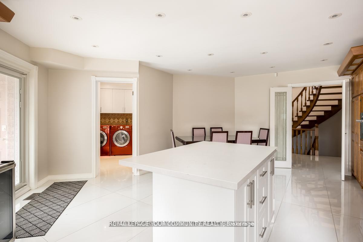 Photo 18 of 117 Hayhoe Avenue, Vaughan, East Woodbridge — HOMEH