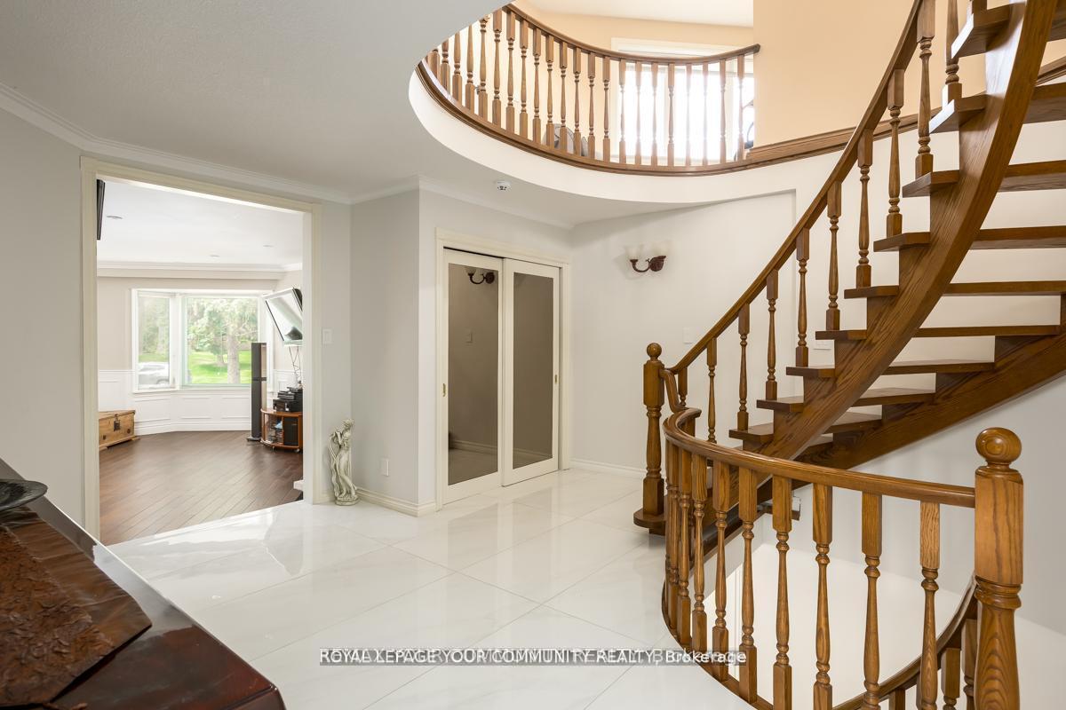 Photo 24 of 117 Hayhoe Avenue, Vaughan, East Woodbridge — HOMEH