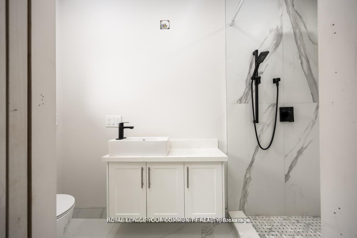 Photo 32 of 117 Hayhoe Avenue, Vaughan, East Woodbridge — HOMEH