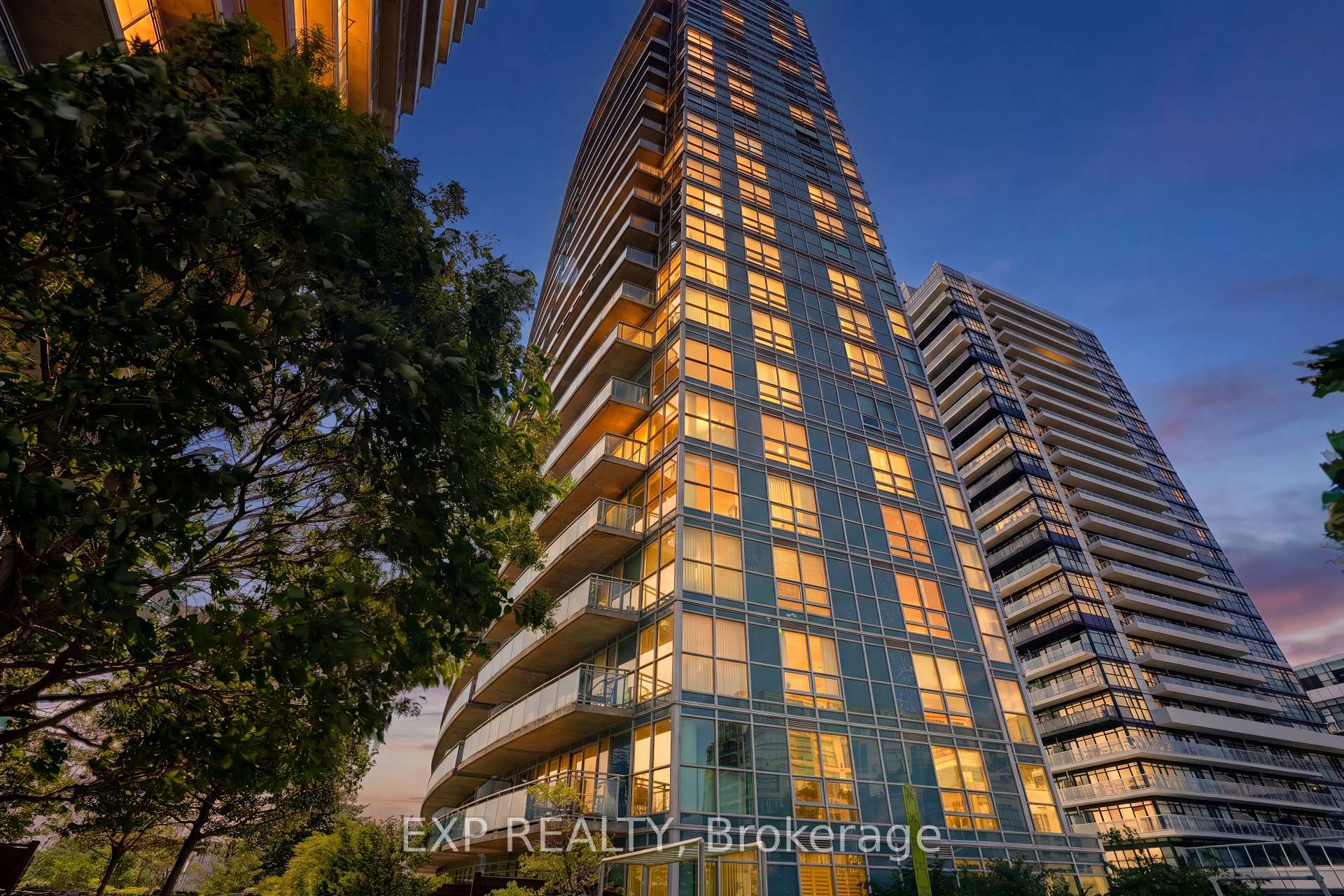 Photo of Unit 813, 155 Legion Road N