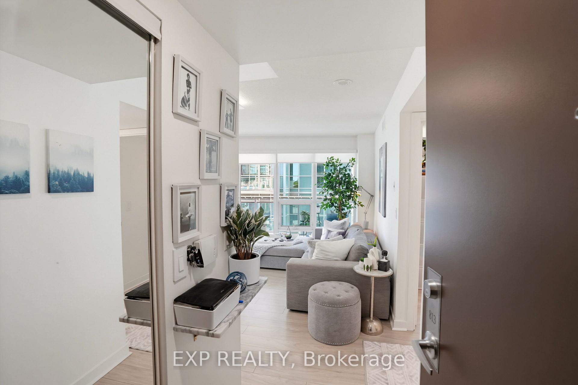 Photo 4 of Unit 813, 155 Legion Road N, Etobicoke, Mimico — HOMEH