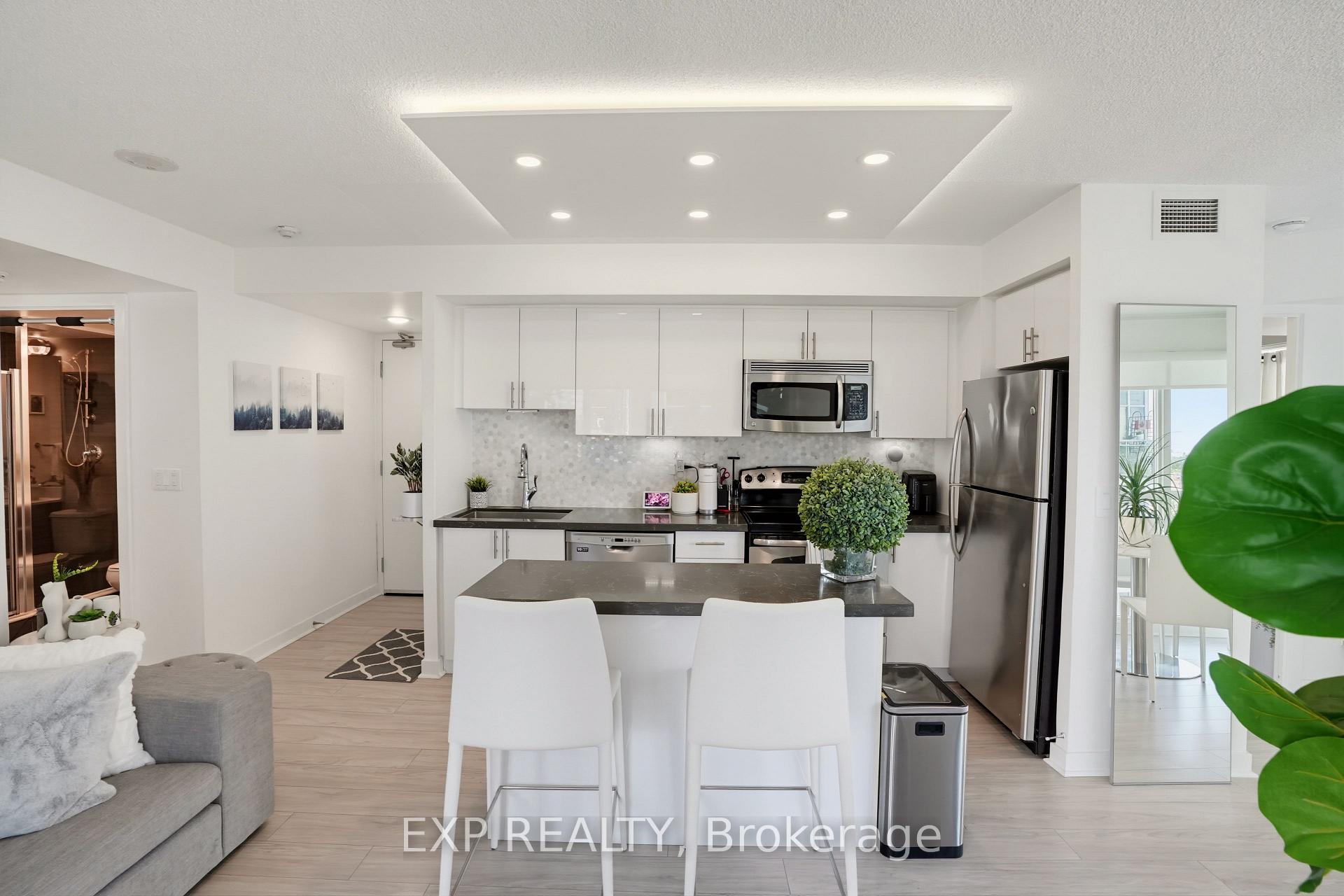 Photo 12 of Unit 813, 155 Legion Road N, Etobicoke, Mimico — HOMEH