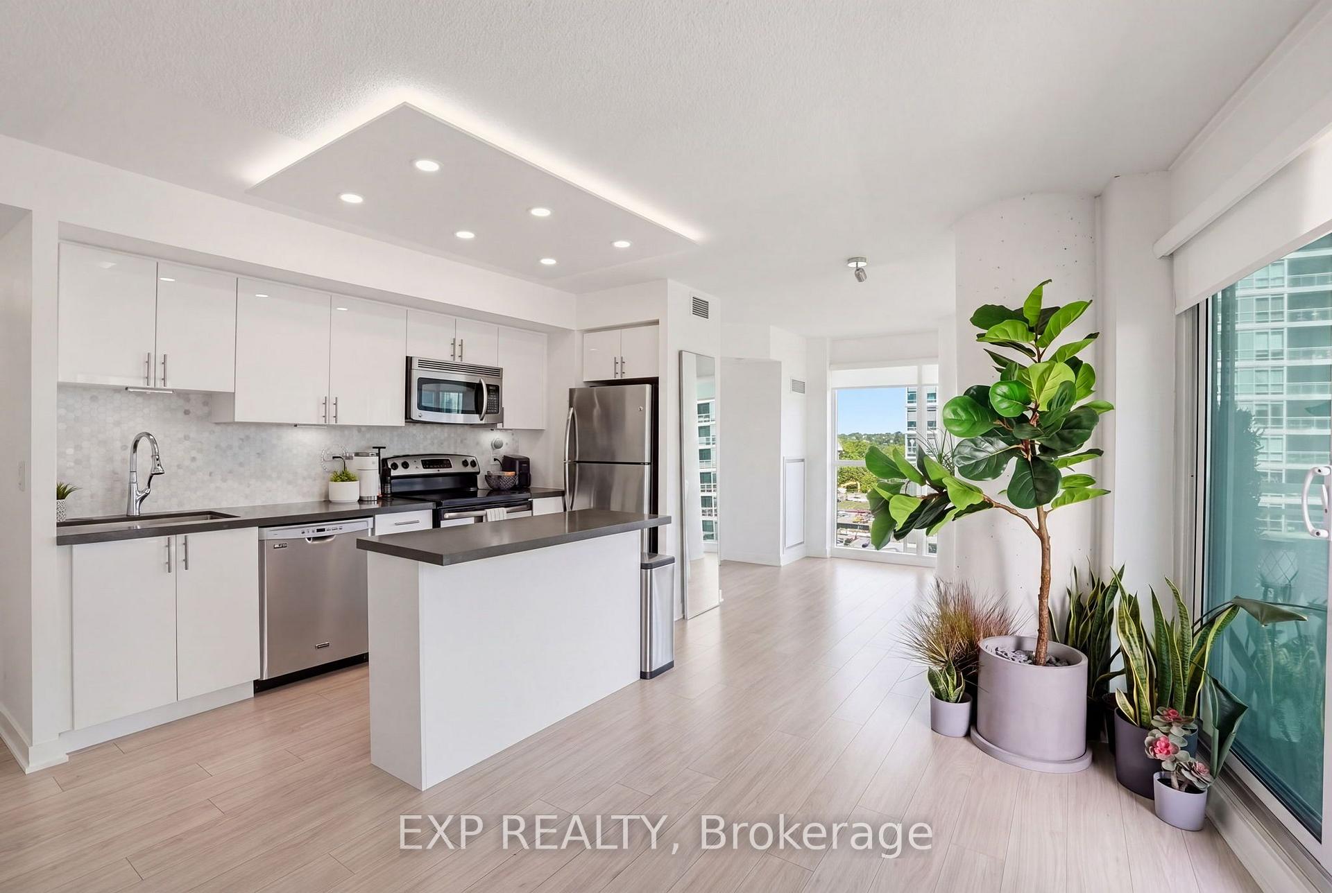 Photo 15 of Unit 813, 155 Legion Road N, Etobicoke, Mimico — HOMEH