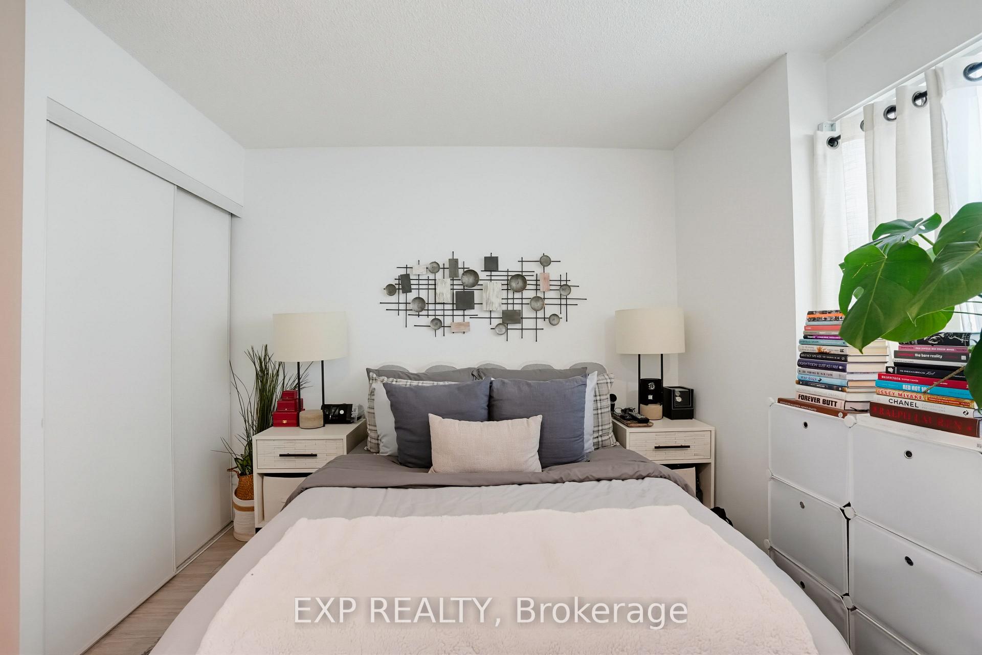 Photo 21 of Unit 813, 155 Legion Road N, Etobicoke, Mimico — HOMEH