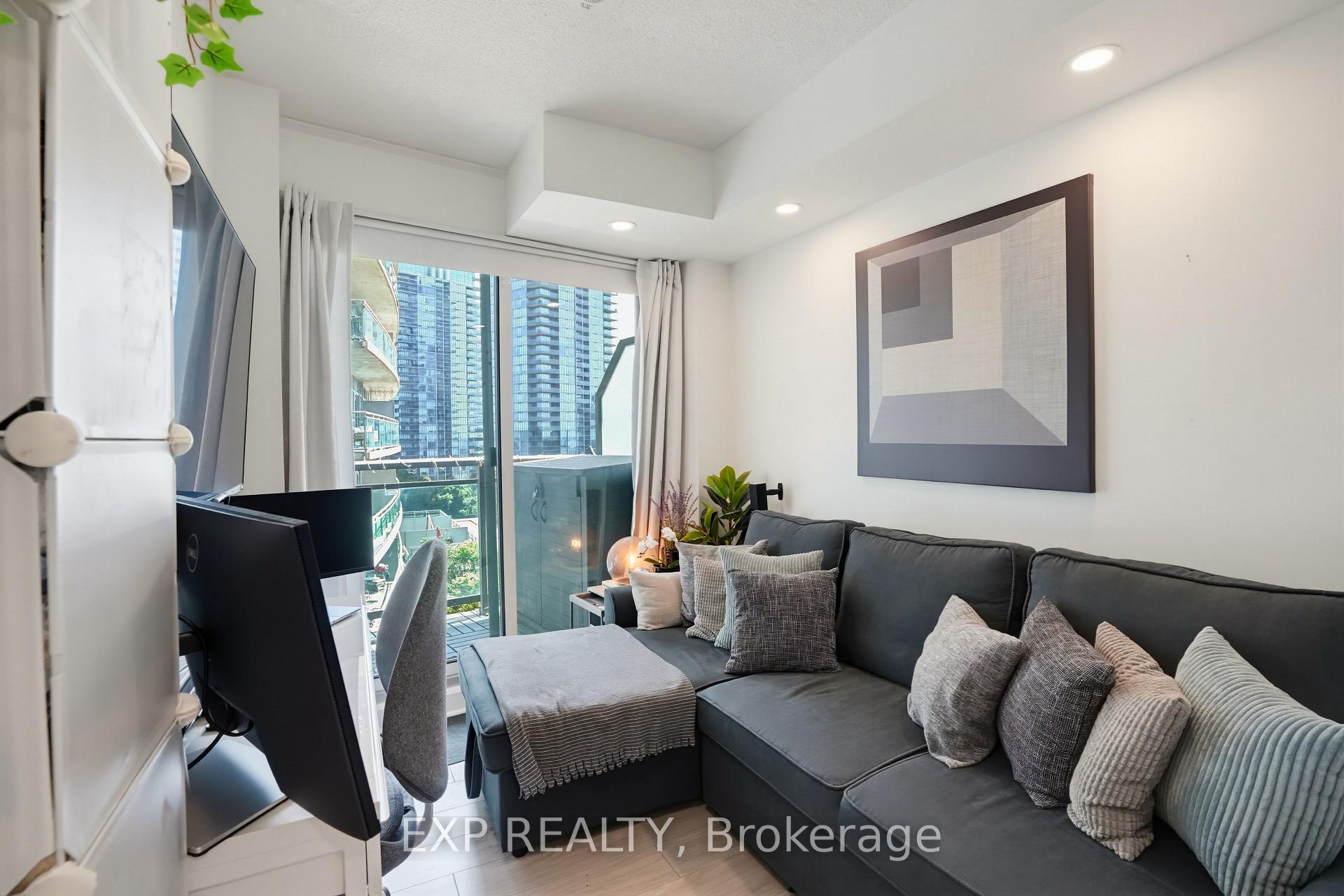 Photo 26 of Unit 813, 155 Legion Road N, Etobicoke, Mimico — HOMEH