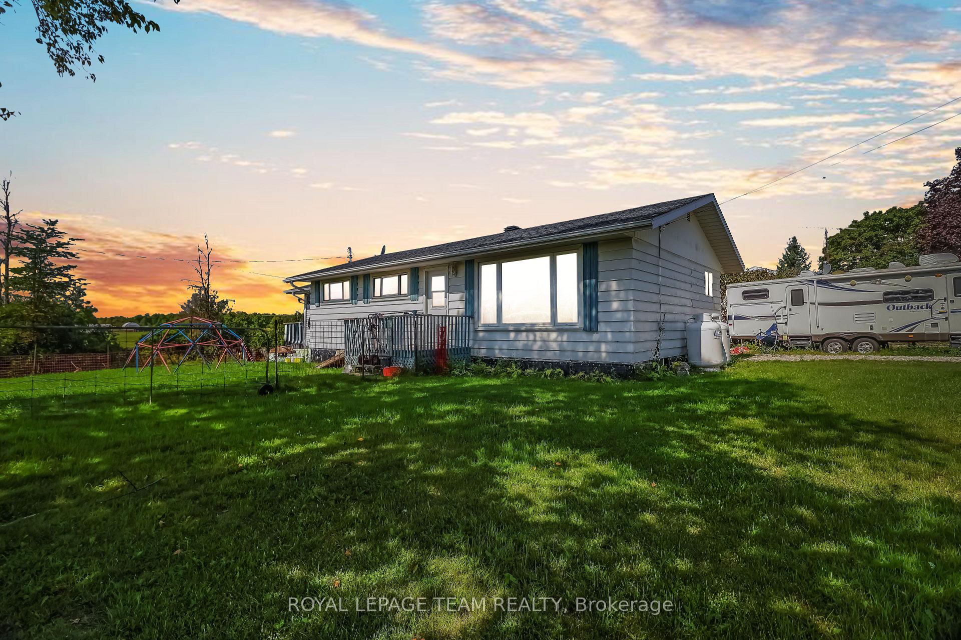 Photo 4 of 1289 Rosedale Road N, Montague, Montague Twp — HOMEH