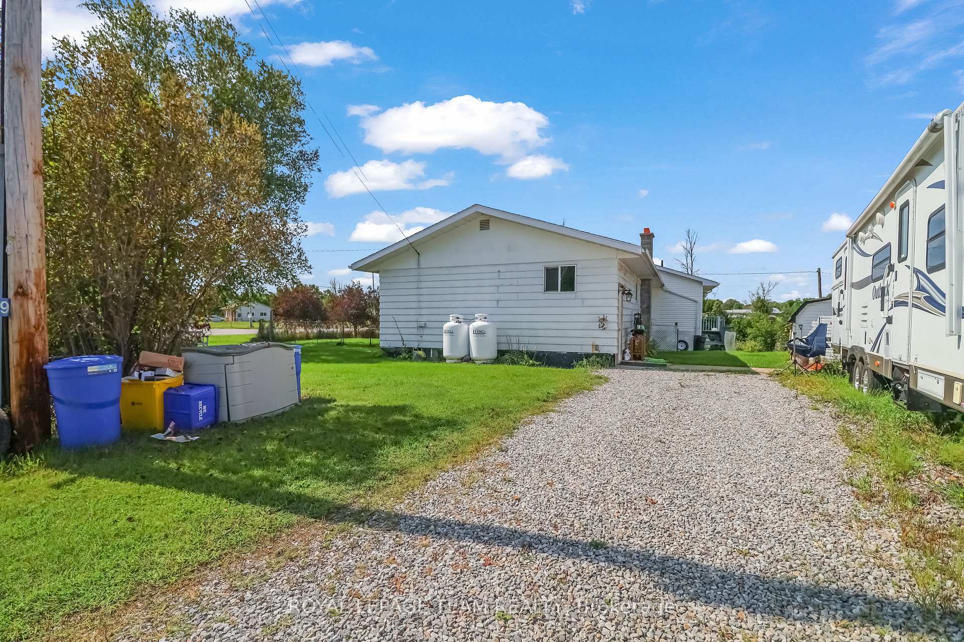 Photo 6 of 1289 Rosedale Road N, Montague, Montague Twp — HOMEH